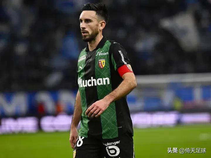 米乐官方网站包含这也行？费耶诺德豪取连胜备战法甲尼斯围绕德甲篮板制胜，风云突变北京首钢国际比赛日调整名单的词条